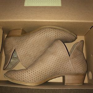 ❤️Madden Girl Ankle Booties❤️